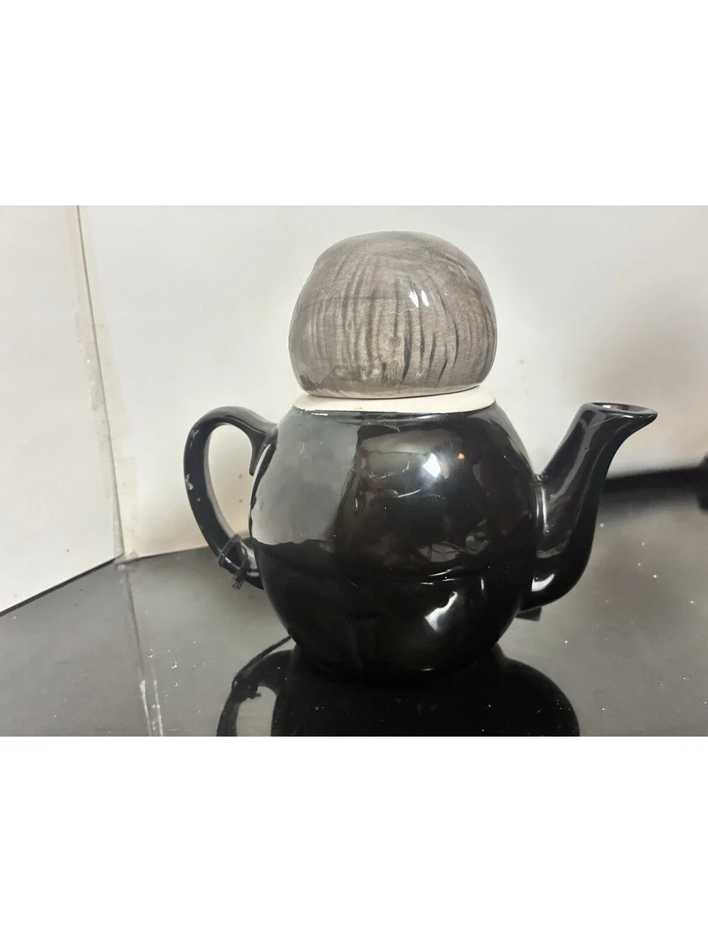 Omnibus Fitz and Floyd Waiter Butler Tea Pot/Bottle and Towel Tuxedo Collectable